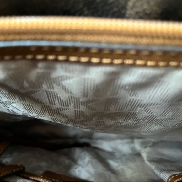 Michael Kors pocketbook - Picture 5 of 8